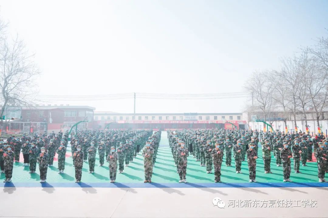 軍訓開幕式丨鮮衣怒馬，沙場點兵，今日你們很颯