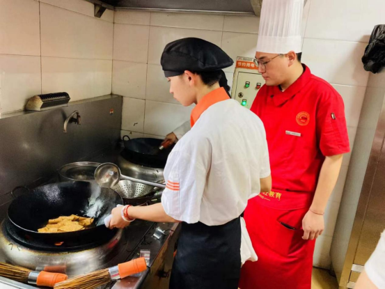 初中畢業(yè)是先打工還是先學技術(shù)95.png