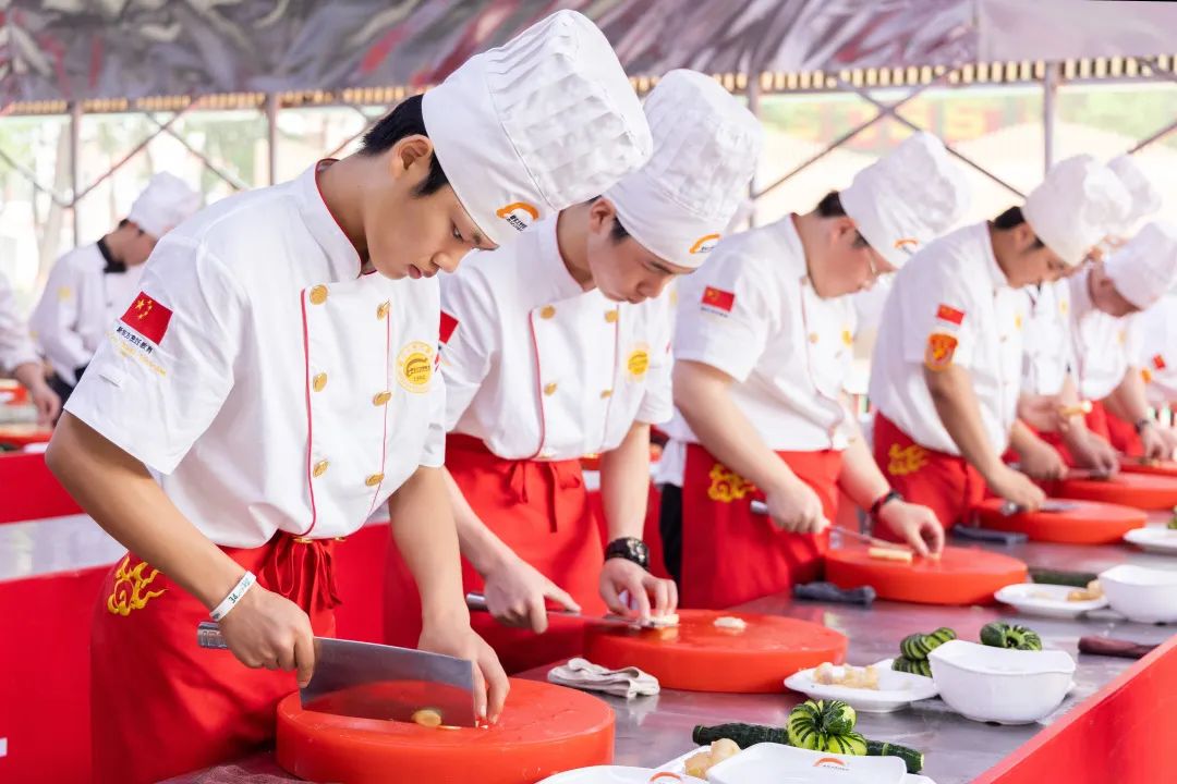 學(xué)習(xí)成績(jī)不理想，職業(yè)教育是“出路”嗎？