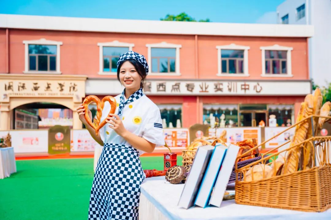 沒經(jīng)驗(yàn)也能跨行成為西點(diǎn)行家？一文看懂西點(diǎn)行業(yè)的優(yōu)勢(shì)！