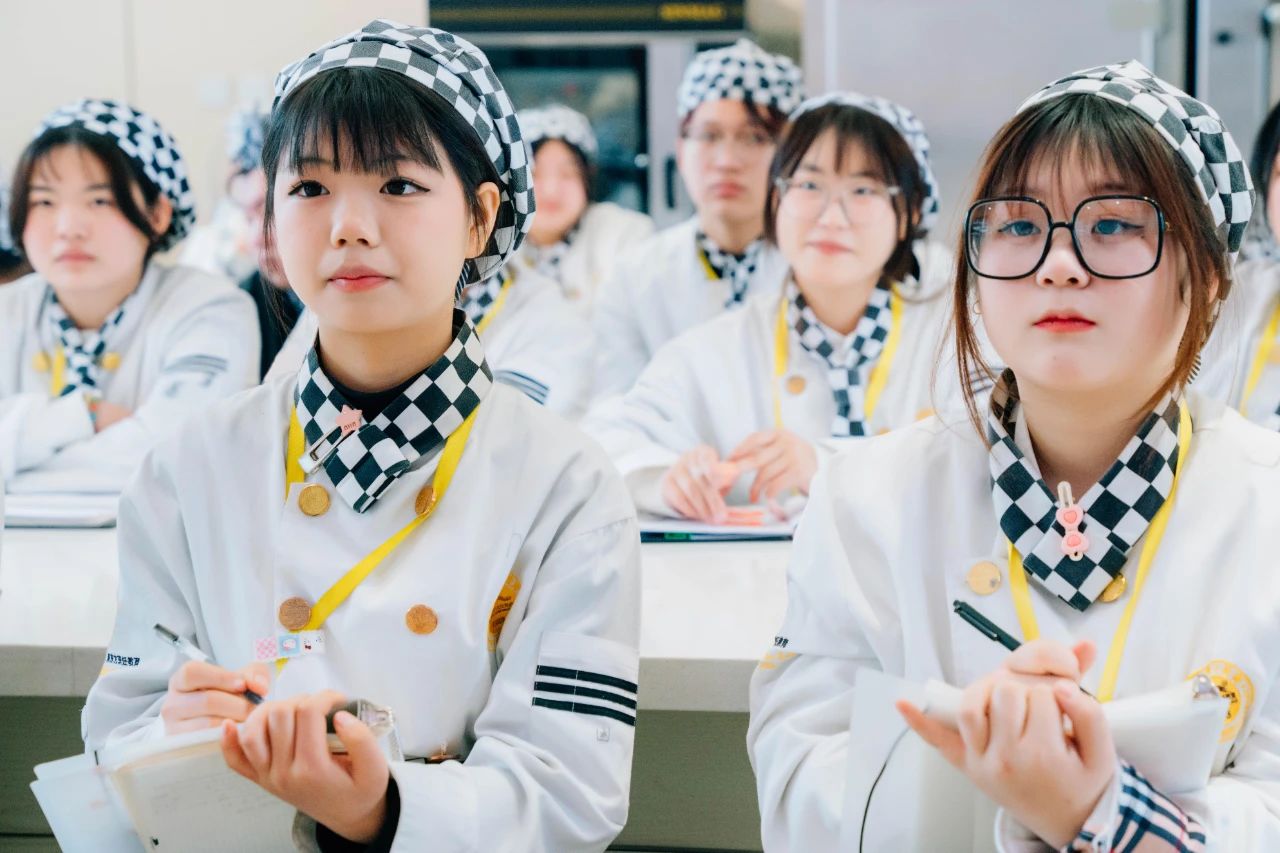 優(yōu)秀的你，有“記”可循！@新生們，筆記大賽開始啦~