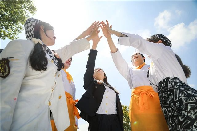 技高一籌，人生不愁，到河北新東方學(xué)技術(shù)，成為被爭(zhēng)搶的“香餑餑”吧！