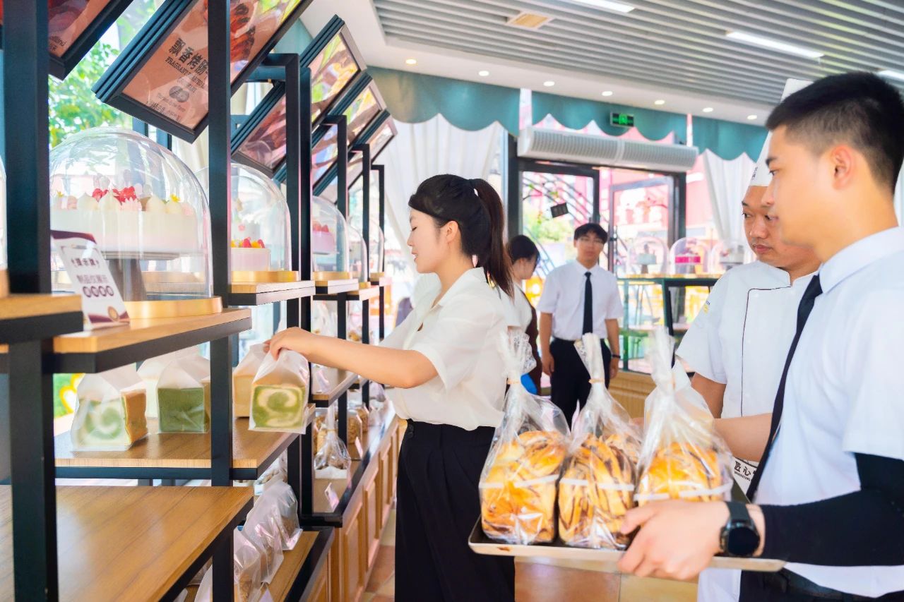 0基礎(chǔ)小白想學(xué)西點(diǎn)？這所學(xué)校的烘焙專業(yè)真的值得！