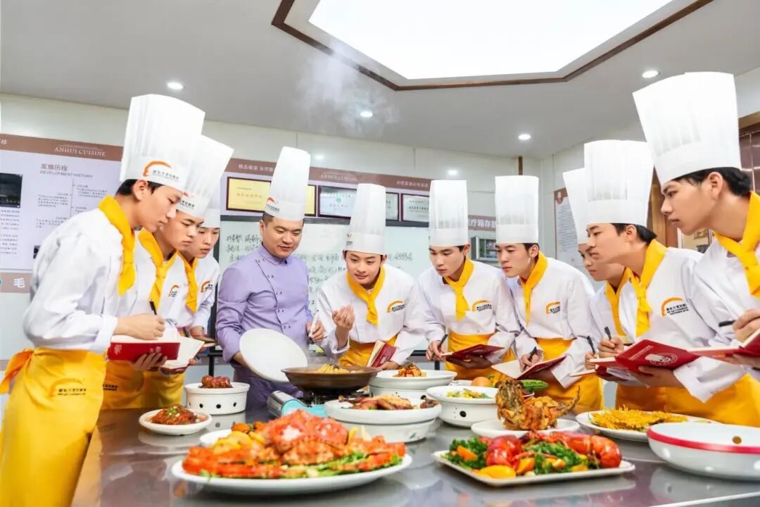 免費≠劃算丨“免費學(xué)技術(shù)”的坑，我們幫你踩過了！靠譜擇校就看這幾點