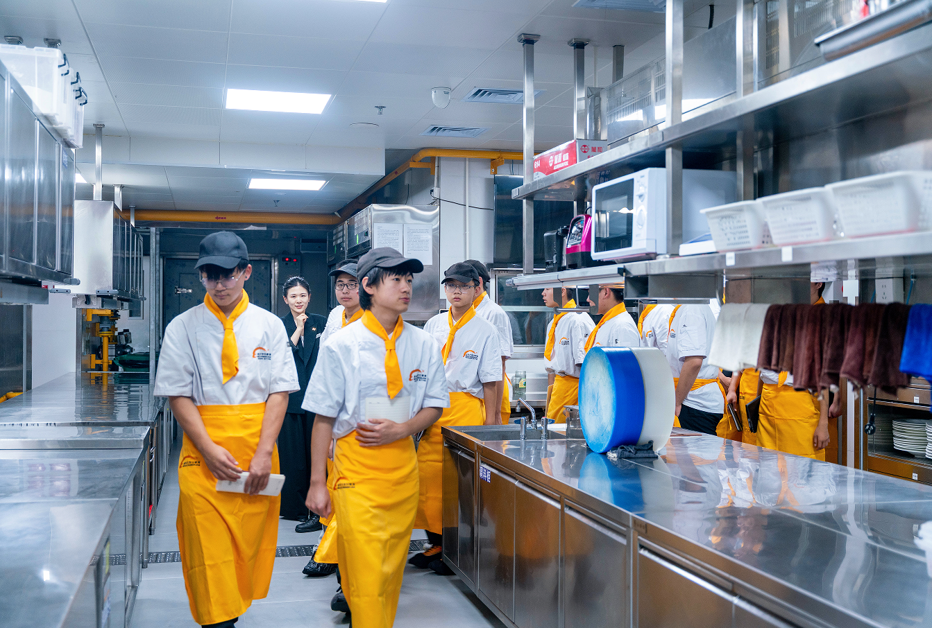 校企攜手育英才 | 河北新東方學(xué)子參觀西美福來喜酒店，共話職業(yè)發(fā)展！